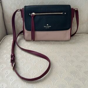 Kate Spade New York Cobble Hill Mini Toddy Leather Crossbody. Black, tan,red